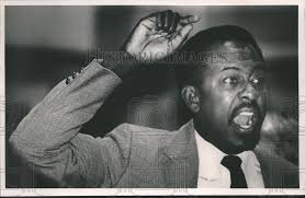 1987 Press Photo Alabama Senator Michael Figures, yelling at Lieutenant  Governor