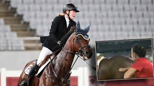 Raisner was disqualified from the 2020 summer olympics after punching a horse which refused to jump for german rider annika schleu. 0xkmaiipjaz5um
