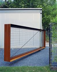 Annie Residence South Congress Ave Downtown Austin Modern Home Modern Fence Driveway Gate Fence Landscaping