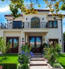 Epingle Par Klara Yem Sur Piol Couleur Facade Maison Architecture De Maison Maison D Architecture