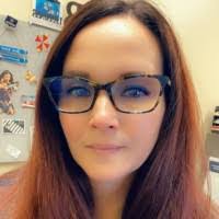 Shelly Braham's Instagram, Twitter & Facebook