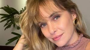 Após as mudanças no jornalismo da tv globo, renata ceribelli está de malas prontas para nova york, para onde embarca em novembro. Fernanda Nobre Diz Que Ser Feminista Lhe Ajudou A Ter Um Relacionamento Aberto Com O Marido Istoe Independente