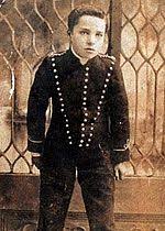 Veja mais ideias sobre charlie chaplin, comediante, charlin chaplin. Charles Chaplin Wikipedia La Enciclopedia Libre