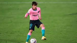 Richard puig marti popularly known as riqui puig is a talented spanish footballer. Barca Will Riqui Puig Verleihen Auch Leeds United In Der Lostrommel