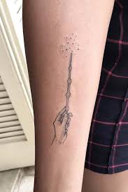 The final chapter, game of thrones season 8, won't debut until 2019. 23 Awesome Tattoo Ideas For Book Lovers Page 2 Of 2 Stayglam