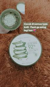 Namun begitu, kini terdapat beberapa produk didapati boleh membantu untuk mengurangkan masalah ini. S C A R E Perawatan Kulit Perawatan Kulit Alami Produk Jerawat
