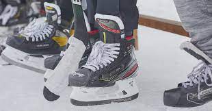 These skates use the new bauer fit system, which means that supreme 3s pro skates go up to a fit3, but also come in a fit1 and fit2, fitting all types of feet. Junior Youth Ice Hockey Skates Kids Hockey Skates Bauer