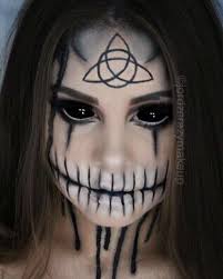 Demonic Witch 😈🎃 I'm sorry for being so absent lately, I've been doing  some study and to be truly honest I have felt very uninspired, but that  being said I'm super excited