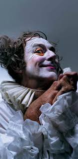 Layout 5 Financials/Film/21.11