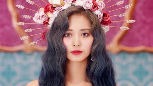It has 60frames in a second, so that you can enjoy more vividly. Tzuyu Twice Feel Special 4k Wallpaper 5 672