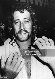 1,496 Aaron Marshall Photos & High Res Pictures