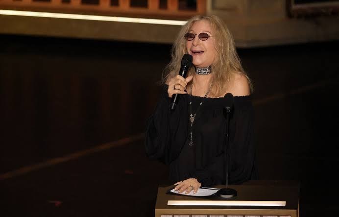 Barbra Streisand Performs for First Time in 7 Years at Oscars 2026