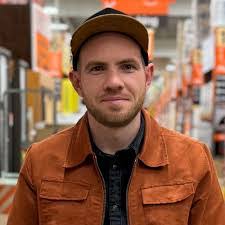 Patrick Newbold's Instagram, Twitter & Facebook