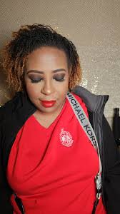 Surprise Birthday Party Ready" 🙏🏾❤️🎂🎁🎈🎈is makeup theme for this  Gorgeous Queen 🙏🏾❤️👑📸 💄💋🎨🖌 !!! Thank you Craleta Robinson for  hiring me to enhance your already natural beauty for this weekend's  festivities. Also,