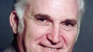 Former Zayre executive battled Blue Laws