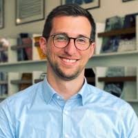 1200+ "Linder" profiles