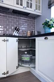 Louis, it can be hard to work around the corners of the room. Corner Kitchen Design 100 Photo Ideas And 11 Decorating Tips