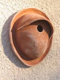 Vogelhauschen In Terre Cuite Mit Bildern Vogelhaus Ideen Vogelhauschen Keramik Vogel