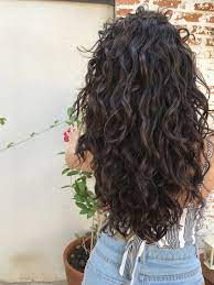 Curly Layeredcurlyhair Longcurlyhairstyles Hair Styles Long Curly Haircuts Curly Hair Styles Naturally