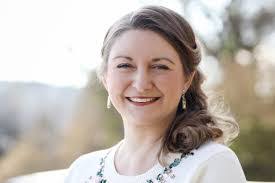 Mei Tse's Instagram, Twitter & Facebook