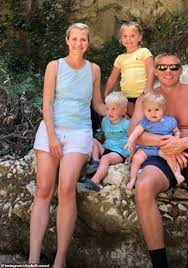 We did not find results for: Elizabeth Smart Poses For Pictures And Shares Video During A Hike In Greece Daily Mail Online
