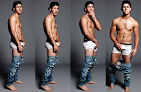 Calvin klein utiliza cookies, javascript y html 5 y otras tecnologías digitales (cookies) en calvinklein.es que permiten la recopilación de. Este Es El Rankin Definitivo De Los Modelos Masculinos De Calvin Klein Underwear Hornet The Gay Social Network