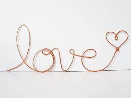 Weiche Kursive Liebe Wand Satz Kupfer Oder Messing In 2020 Wire Letters Wire Sign Copper Wire Art