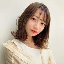 伊藤愛子 gardenさんのスナップ ナチュラル ゆるふわ ミディアム ベージュ 外ハネ 波ウェーブ 小顔ヘア 女性目線の可愛いヘア 柔らかく見える抜け感 ボブ ロブ ミディアム セミロングは おまかせください 簡単アレンジも得意 10代20代からの絶