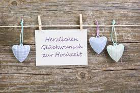 Hochzeitswunsche gluckwunsche zur hochzeit texte beispiele kurze spruche in der kurze liegt die wurze viel pepp gluckwunsche zur hochzeit tipps und ideen brigitte de Kurze Gluckwunsche Zur Hochzeit Hochzeitswunsche Kurz Und Knapp