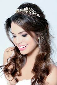 Tendinte Coafuri Nunta 2021 Hairstyles Coafura Mireasa Par Lung Bucle Lejere Si Imp Wedding Hairstyles For Long Hair Best Wedding Hairstyles Half Up Hair