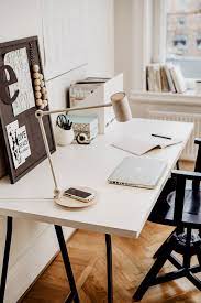 Maybe you would like to learn more about one of these? Ordnung Schaffen Auf Dem Schreibtisch 10 Tipps Fur Mehr Organisation Work Lamp Ikea Led