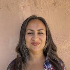 Jeanette Saenz's Instagram, Twitter & Facebook