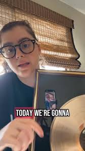 We lost $15,000 @stephenbishopofficial final album! . . #fyp #musicbusiness  #musicindustry #fypシ #musiciansofinstagram #singersongwriter #musicians #fy  #independentartist #songwriter #stephenbishop #whatwouldyoudo  #musicindustrytips #thimk