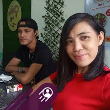 Among a zillion selfies, this one dug its way to the surface. Might delete  it later though.