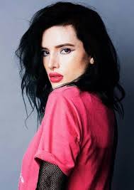 Sally Mcknight's Instagram, Twitter & Facebook