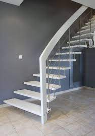 Découvrez nos réalisations alliées à nos inspirations dans cet esprit ! Escalier Bois Blanc Rund Ums Haus Haus Treppe