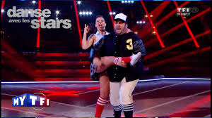 Laurent ournac envoie tout valser pour son entrée en matière, laurent avait préparé une valse avec denitsa, une danse redoutable tant la technique demandée est grande. Dals S04 Un Jive Avec Laurent Ournac Et Denitsa Ikonomova Sur Kiss You One Direction Youtube