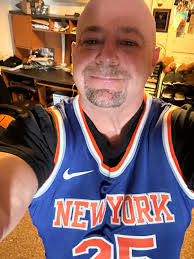 Dan Ricci's Instagram, Twitter & Facebook