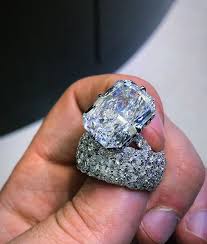 The gems, including a diamond tiara given to her by the dutch royal. Nicki Minaj S Husband Bought Her A 1m Ring Page 6 Lipstick Alley