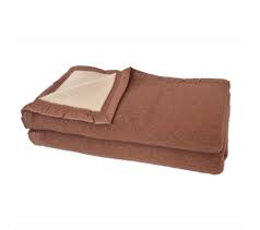 couverture en 100 pure laine vierge 500g m 220 x 240 cm chamois blanchi couverture but