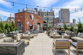 Magic hour rooftop bar & lounge. 14 Best Rooftop Bars In Nyc 2020 New York City Rooftop Bars To Visit