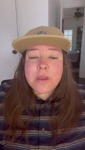 Ashley Markowski's Instagram, Twitter & Facebook