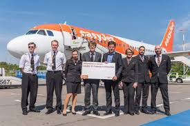 With low cost flights across many top european destinations you're bound to pick up a deal that fits your budget. Easyjet Stationiert Zwolftes Flugzeug In Berlin Aerobuzz De
