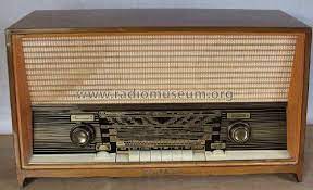 Tube radio from the 50th, schaub lorenz goldsuper 58. Savoy Stereo 10 38110 Radio Schaub Und Schaub Lorenz Build