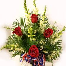 50+ chrysanthemum shasta daisy is a mainstay in the perennial flower garden with its large white blooms and yellow centers. Craisy Daisy Llc Mound City Mo Florist