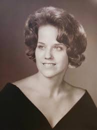 Flores, Marilyn (nee Raubach)