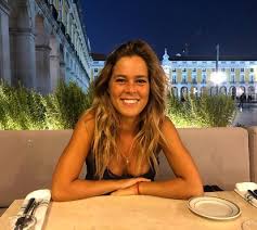 In this article, we will discover how old is ines? Ja Nasceu Alice A Filha Da Atriz Ines Aires Pereira Celebridades Flash