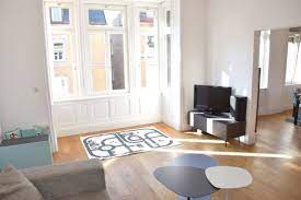 In grüner, naturnaher umgebung und in einer der gefragtesten lagen vom stuttgarter osten befindet sich diese gemütliche wohnung, die sie als kapitalanlage erwerben können. 5 Zimmer Wohnung Zum Verkauf 70197 Stuttgart Mapio Net