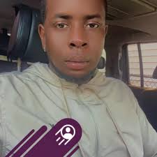 Jamie Roldan-Moquete needed a change. She entered the working world as an  insurance agent immediately after graduating high school, but she was  unfulfilled. “After getting my license, I still didn't find gratification