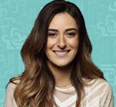 ممثلة مصرية ولدت في القاهرة، وعمها هو الموسيقار يحيى خليل. Ø£Ù…ÙŠÙ†Ø© Ø®Ù„ÙŠÙ„ ØªØ±Ø¯ Ø¹Ù„Ù‰ Ø­ÙˆØ±ÙŠØ© ÙØ±ØºÙ„ÙŠ Ù…Ø´ Ø¨Ù†Øª Ø®Ø§Ù„ØªÙŠ Ù…Ø¬Ù„Ø© Ø§Ù„Ø¬Ø±Ø³